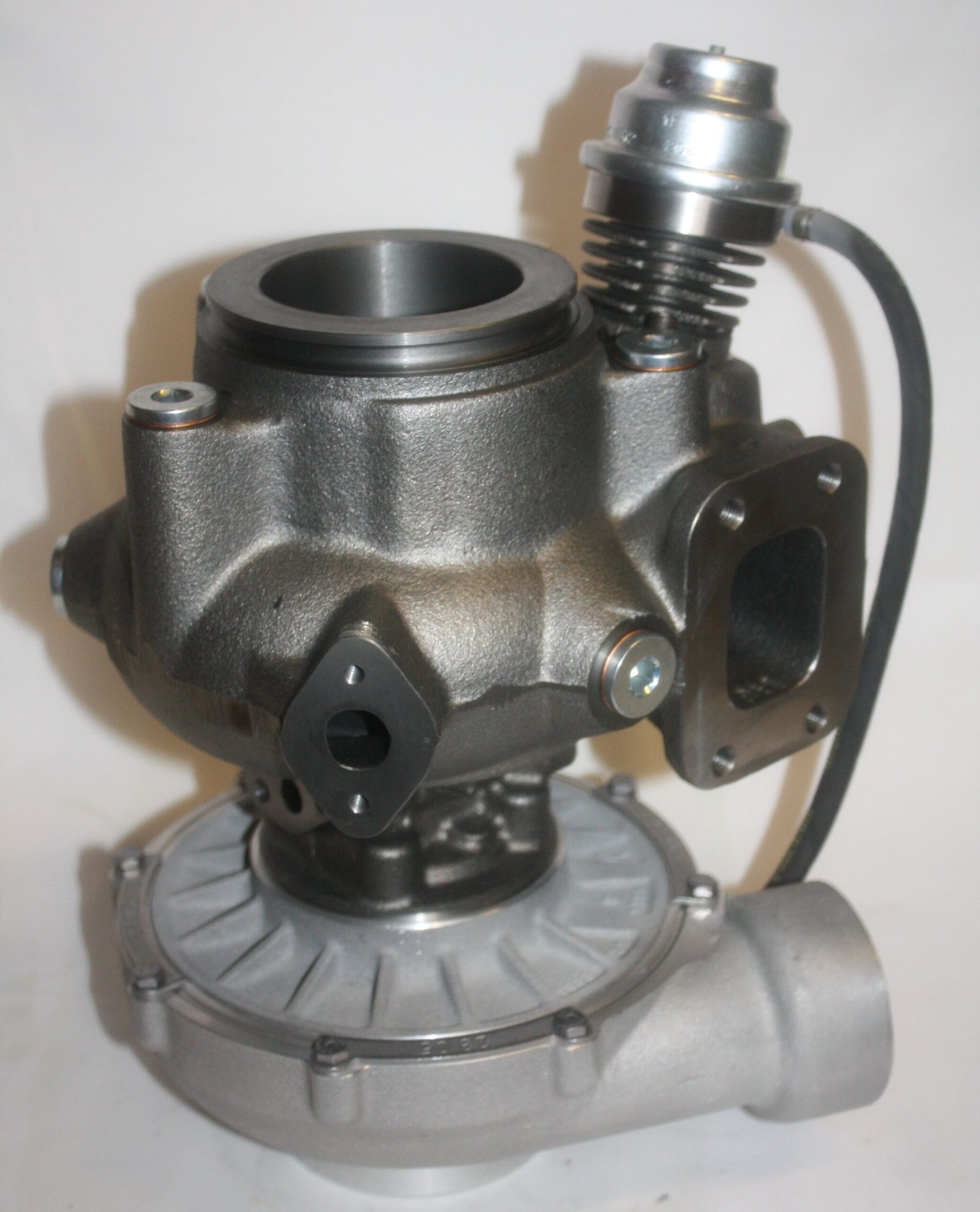 53319986719 New BorgWarner K31 Volvo Penta Turbocharger - Image 3